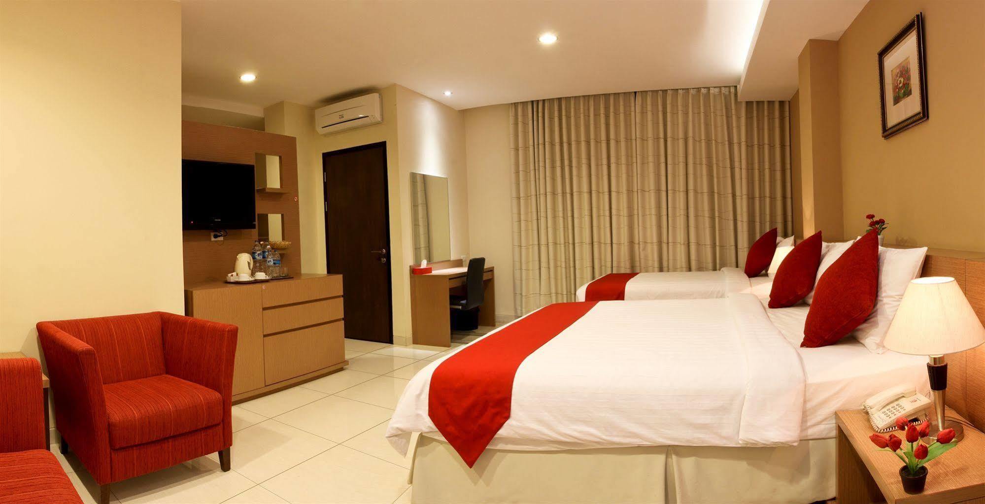Hotel Collection O 10 Sweet Karina Bandung Exterior foto